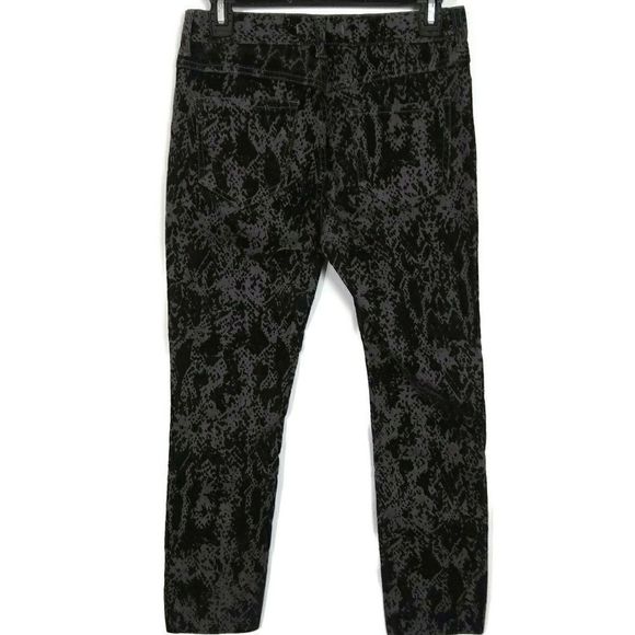 FREE PEOPLE Women's Sz 26 Gray Black Web Print Raw Hem Pants - Picture 2 of 4